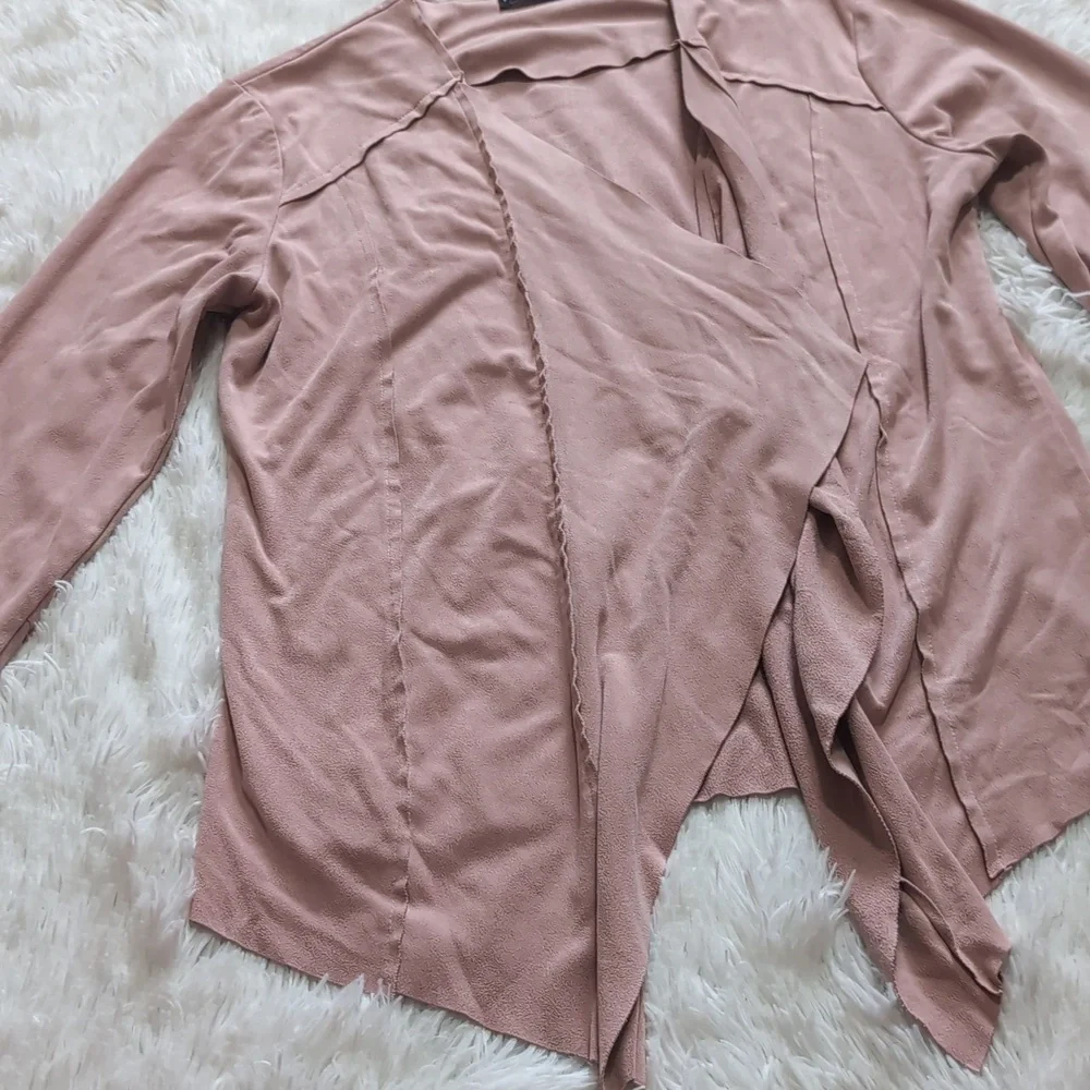 Black Tape_ Pastel Pink Suede Open Front Flowy Waterfall Cardigan Medium